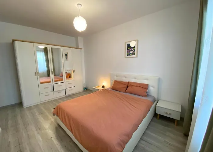 Metalurgiei 1 Bdr & Huge Sofa With Free Parking * Bucharest