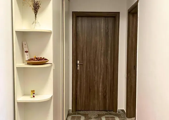 Metalurgiei 1 Bdr & Huge Sofa With Free Parking