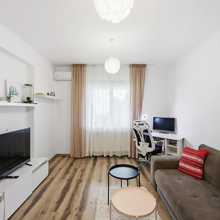 Apartment Metalurgiei 1 Bdr & Huge Sofa With Free Parking