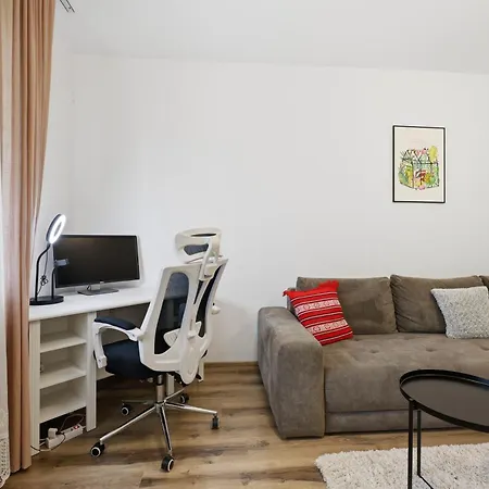 Metalurgiei 1 Bdr & Huge Sofa With Free Parking Bucarest