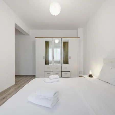 Apartment Metalurgiei 1 Bdr & Huge Sofa With Free Parking